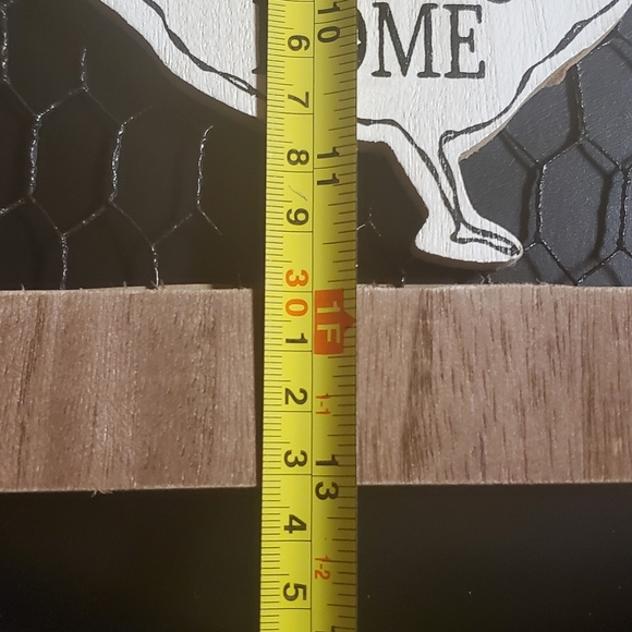 Home Sweet Home Wooden Plaque with Chicken and Chicken Wire - Picture 6 of 7